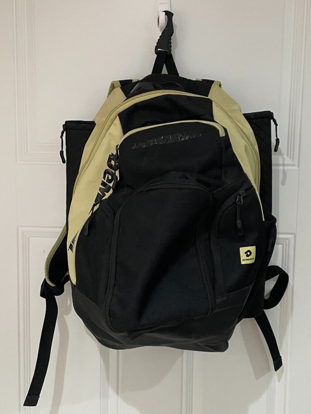 DeMarini Voodoo Era Bat Backpack Adult Baseball Softball Equipment Bag Black